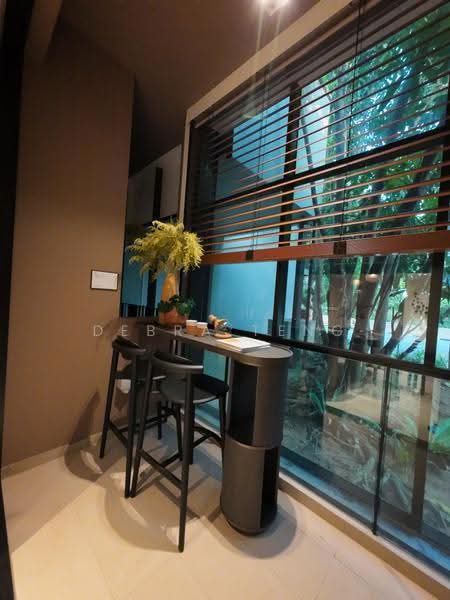 The Hillshore, 292 Pasir Panjang Rd, Buona Vista / West Coast / Clementi New Town, 4 Bedrooms, 1,475 sqft, Condominium For Sale, by Debra Teng, 500244552 - Balcony - PropertyGuru.com.sg
