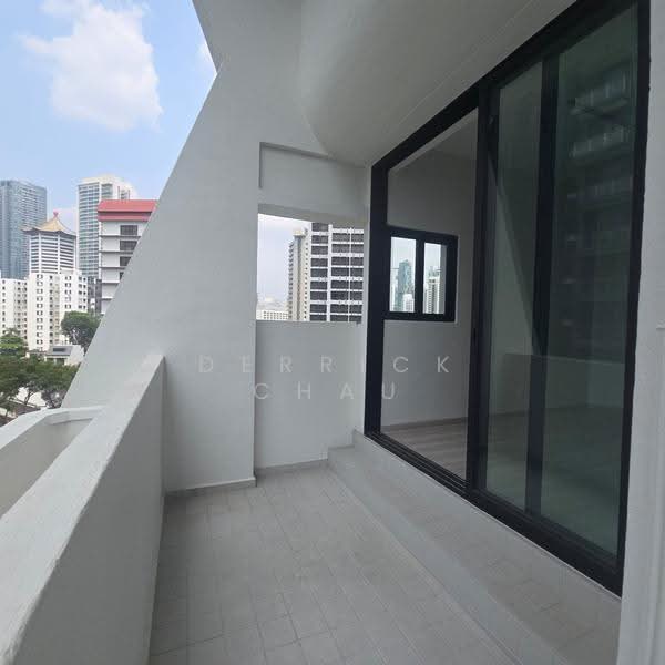 Elizabeth Heights, 57 Cairnhill Road, Orchard / River Valley, 4 Bedrooms, 2,574 sqft, Condominium For Sale, by Derrick Chau, 500244557 - Balcony - PropertyGuru.com.sg