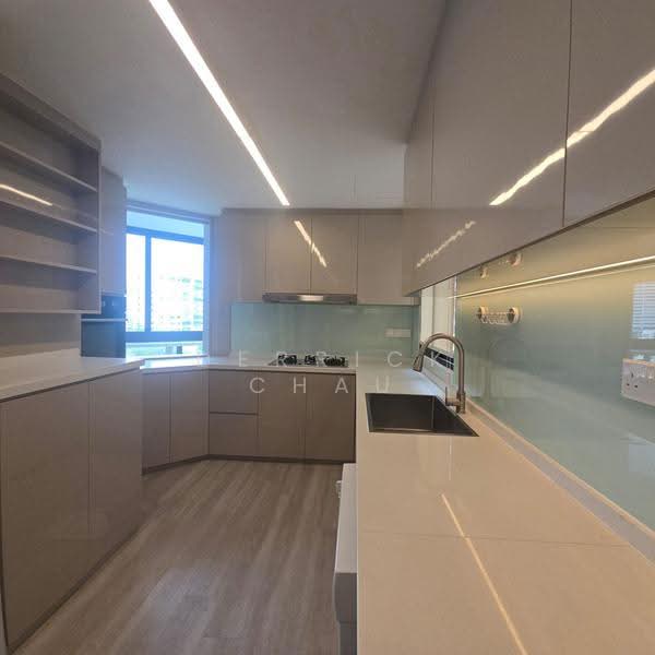 Elizabeth Heights, 57 Cairnhill Road, Orchard / River Valley, 4 Bedrooms, 2,574 sqft, Condominium For Sale, by Derrick Chau, 500244557 - Kitchen - PropertyGuru.com.sg
