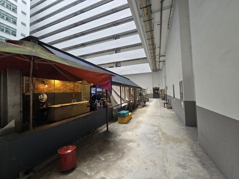 Wcega Tower, 21 Bukit Batok Crescent, Dairy Farm / Bukit Panjang / Choa Chu Kang, 1,400 sqft, Light Industrial (B1) For Rent, by Grace Liu, 500244574 - Exterior - CommercialGuru.com.sg