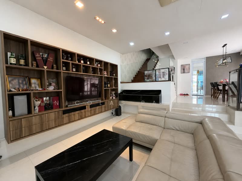 Eaton Park, Gerald Drive, 5 Bedrooms, 3,000 sqft, Semi-Detached House For Sale, by Nicolas Pang, 500244576 - Living Room - PropertyGuru.com.sg