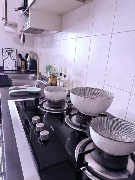 410 Jurong West Street 42, 410 Jurong West Street 42, 3 Bedrooms, 1,615 sqft, HDB Flat For Sale, by SQ Raudha, 500244597 - Kitchen - PropertyGuru.com.sg