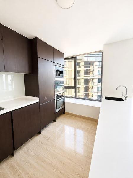 Altez, 16 Enggor Street, 2 Bedrooms, 1,109 sqft, Condominium For Sale, by Amanda Sim, 500244604 - Kitchen - PropertyGuru.com.sg