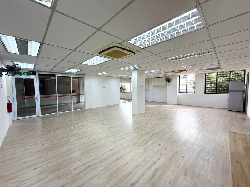 Pair of Fitted & Renovated Retail Shops, near Schs, MRT, Buses, in private enclave!, Cashew | Bukit Panjang | Upp Bt Timah, 1,100 sqft, Other Retail For Rent, by Clara Heng, 500244607 - CommercialGuru.com.sg