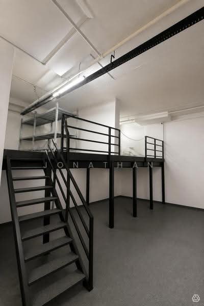Tradehub 21, 26 Boon Lay Way, Boon Lay / Jurong / Tuas, 3,854 sqft, Light Industrial (B1) For Sale, by Jonathan Phay, 500244609 - Ground Floor Mezzanine - CommercialGuru.com.sg