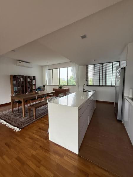 Nassim Regency, 37 Nassim Road, 3 Bedrooms, 2,054 sqft, Apartment For Rent, by Ivy Long, 500244611 - Dry Kitchen - PropertyGuru.com.sg