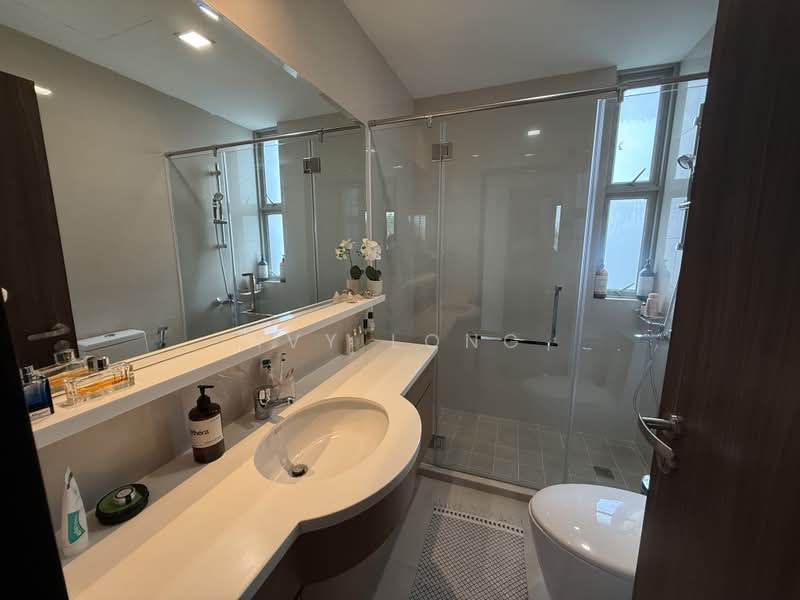 Nassim Regency, 37 Nassim Road, 3 Bedrooms, 2,054 sqft, Apartment For Rent, by Ivy Long, 500244611 - Bathroom - PropertyGuru.com.sg