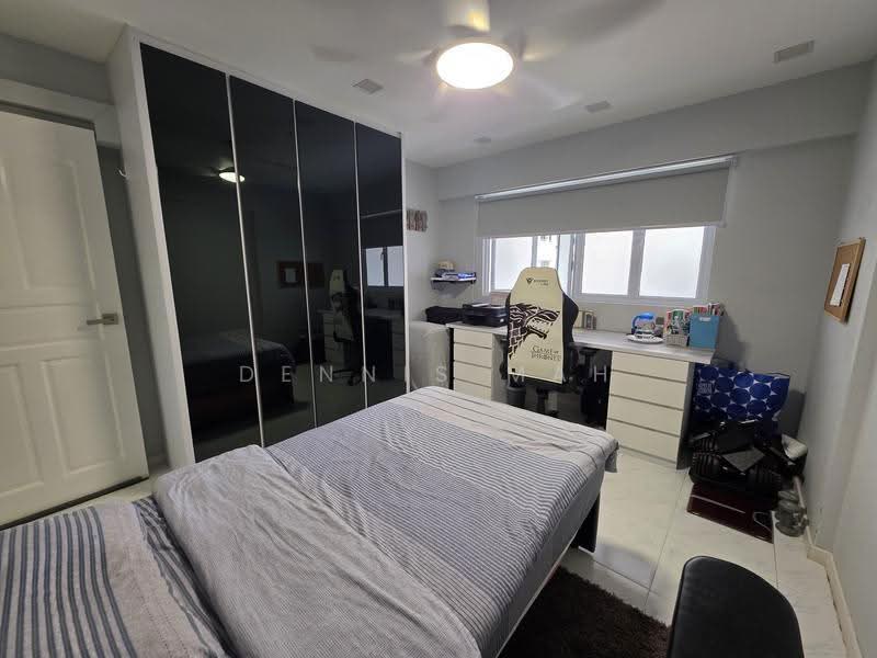 533 Hougang Avenue 6, 533 Hougang Avenue 6, Hougang / Punggol / Sengkang, 4 Bedrooms, 1,561 sqft, HDB Flat For Sale, by Dennis Mah, 500244625 - Bedroom - PropertyGuru.com.sg