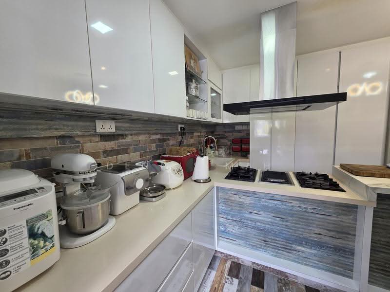 533 Hougang Avenue 6, 533 Hougang Avenue 6, Hougang / Punggol / Sengkang, 4 Bedrooms, 1,561 sqft, HDB Flat For Sale, by Dennis Mah, 500244625 - Kitchen - PropertyGuru.com.sg