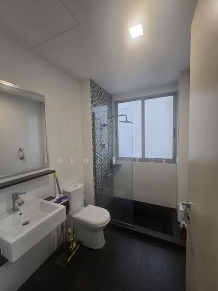 Leicester Suites, 10 Leicester Road, Macpherson / Potong Pasir, 1 Bedroom, 463 sqft, Condominium For Sale, by Terence Kuek, 500244626 - Bathroom - PropertyGuru.com.sg