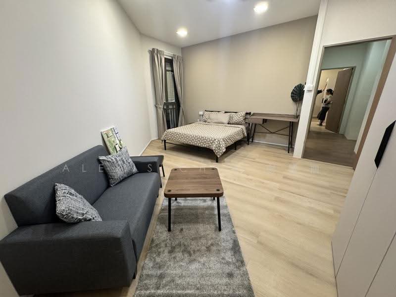 Brand New Nice Rooms 5 mins walk from Paya Lebar MRT, Geylang road, Eunos / Geylang / Paya Lebar, Room Rental, 180 sqft, Shophouse For Rent, by Alexis Chia 谢慧丽, 500244632 - Living Room - PropertyGuru.com.sg