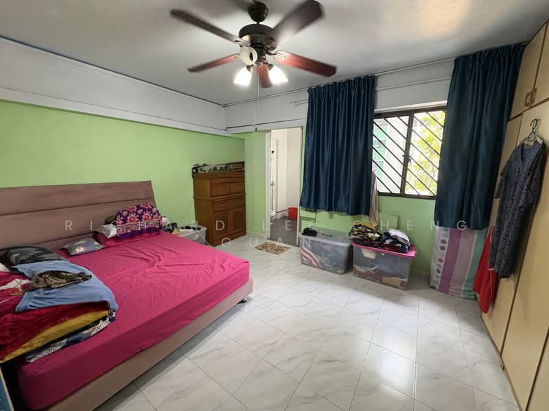 467 Jurong West Street 41, 467 Jurong West Street 41, 3 Bedrooms, 1,302 sqft, HDB Flat For Rent, by Richard Lee Cheng Guan, 500244634 - Bedroom - PropertyGuru.com.sg