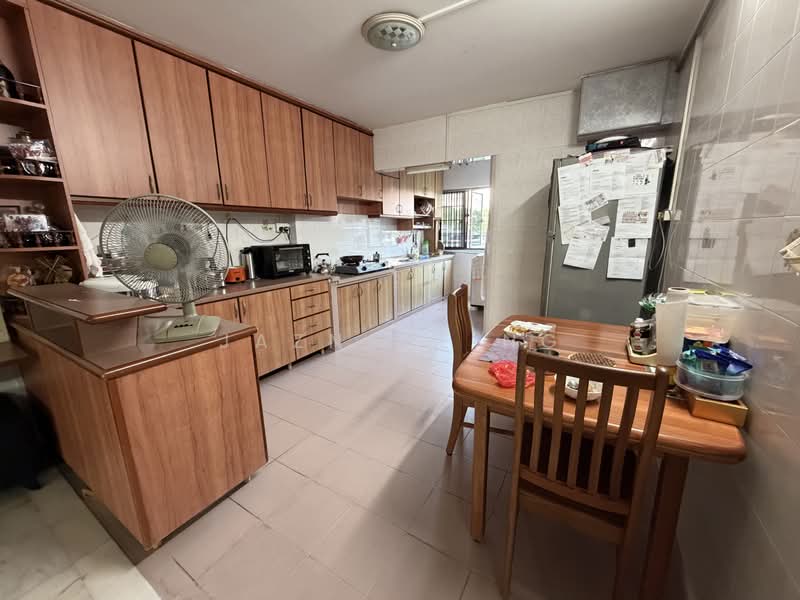 20 Queen's Close, 20 Queen's Close, Alexandra / Commonwealth, Room Rental, 150 sqft, HDB Flat For Rent, by Jaznale Ng, 500244645 - Kitchen - PropertyGuru.com.sg
