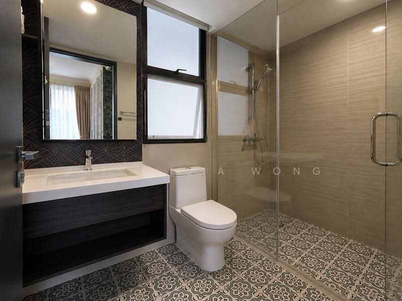 Blossom Residences, 30 Segar Road, Dairy Farm / Bukit Panjang / Choa Chu Kang, 3 Bedrooms, 969 sqft, Executive Condominium For Sale, by Priscillia Wong, 500244649 - Master bath - PropertyGuru.com.sg