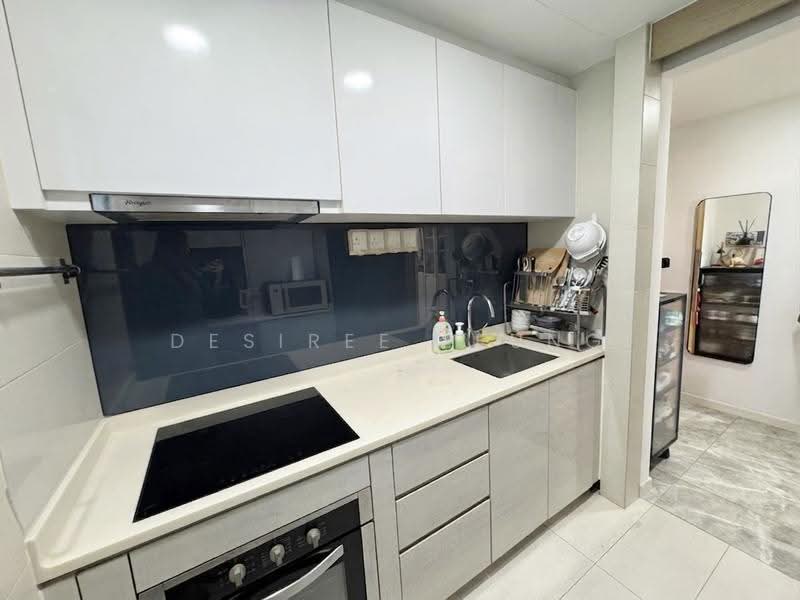 The Santorini, 21 Tampines Street 86, 2 Bedrooms, 732 sqft, Condominium For Sale, by Desiree Leung, 500244657 - Kitchen - PropertyGuru.com.sg