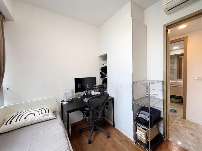 The Santorini, 21 Tampines Street 86, 2 Bedrooms, 732 sqft, Condominium For Sale, by Desiree Leung, 500244657 - Common Bedroom - PropertyGuru.com.sg