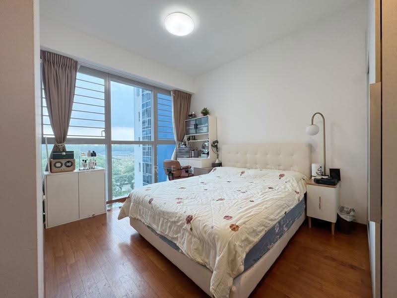 The Santorini, 21 Tampines Street 86, 2 Bedrooms, 732 sqft, Condominium For Sale, by Desiree Leung, 500244657 - Master Bedroom - PropertyGuru.com.sg