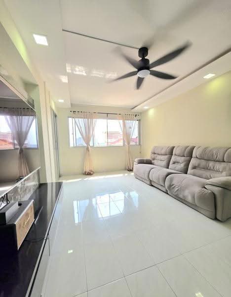229 Bishan Street 23, 229 Bishan Street 23, 3 Bedrooms, 1,120 sqft, HDB Flat For Sale, by Sallehin Halim (Agent Soul), 500244660 - Living Room - PropertyGuru.com.sg
