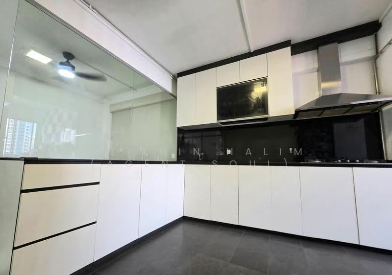 229 Bishan Street 23, 229 Bishan Street 23, 3 Bedrooms, 1,120 sqft, HDB Flat For Sale, by Sallehin Halim (Agent Soul), 500244660 - Kitchen - PropertyGuru.com.sg
