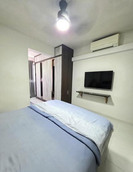 229 Bishan Street 23, 229 Bishan Street 23, 3 Bedrooms, 1,120 sqft, HDB Flat For Sale, by Sallehin Halim (Agent Soul), 500244660 - Bedroom - PropertyGuru.com.sg