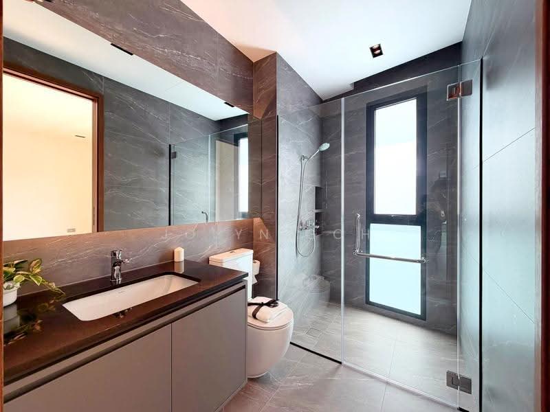 Jalan Sankam Sembawang Straits Estate, Sembawang / Yishun, 5 Bedrooms, 4,834 sqft, Terraced House For Sale, by Jolyn Goh, 500244662 - Bathroom - PropertyGuru.com.sg