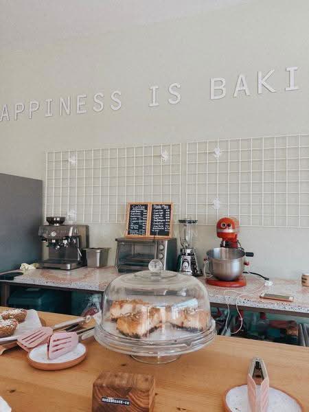 City Gate, 371 Beach Road, Beach Road / Bugis / Rochor, 335 sqft, Food & Beverage For Rent, by Evelyn Evelyn, 500244671 - Bakery/ Dessert Cafe Moodboard - CommercialGuru.com.sg