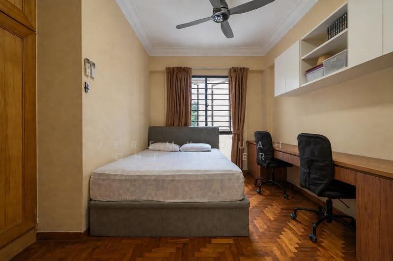 Parkview Apartments, 5 Bukit Batok Street 25, 2 Bedrooms, 980 sqft, Apartment For Sale, by Jeremy Quah Chen Cher, 500244675 - PropertyGuru.com.sg