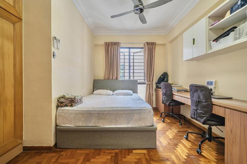 Parkview Apartments, 5 Bukit Batok Street 25, Dairy Farm / Bukit Panjang / Choa Chu Kang, 2 Bedrooms, 980 sqft, Apartment For Sale, by Jeremy Quah Chen Cher, 500244675 - PropertyGuru.com.sg