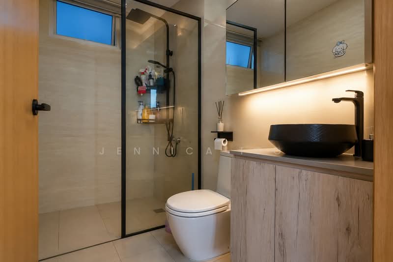 Waterview, 85 Tampines Avenue 1, 2 Bedrooms, 926 sqft, Condominium For Sale, by Jennica Teo, 500244677 - Bathroom - PropertyGuru.com.sg