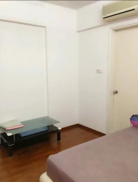 Dahlia Park Condo, 1 Flora Drive, 3 Bedrooms, 1,119 sqft, Condominium For Rent, by K L Goh, 500244683 - Bedroom - PropertyGuru.com.sg