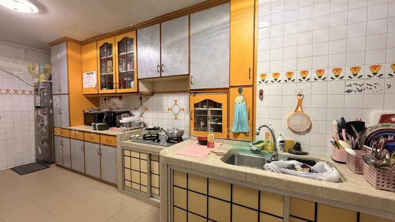 159 Tampines Street 12, 159 Tampines Street 12, Pasir Ris / Tampines, 3 Bedrooms, 980 sqft, HDB Flat For Sale, by Sheela Ferozkhan, 500244685 - Kitchen - PropertyGuru.com.sg