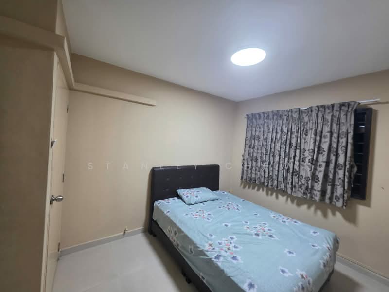 686D Choa Chu Kang Crescent, 686D Choa Chu Kang Crescent, Dairy Farm / Bukit Panjang / Choa Chu Kang, Room Rental, 150 sqft, HDB Flat For Rent, by Stanley Chew, 500244689 - Bedroom - PropertyGuru.com.sg