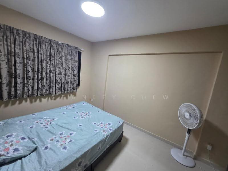 686D Choa Chu Kang Crescent, 686D Choa Chu Kang Crescent, Dairy Farm / Bukit Panjang / Choa Chu Kang, Room Rental, 150 sqft, HDB Flat For Rent, by Stanley Chew, 500244689 - Bedroom - PropertyGuru.com.sg