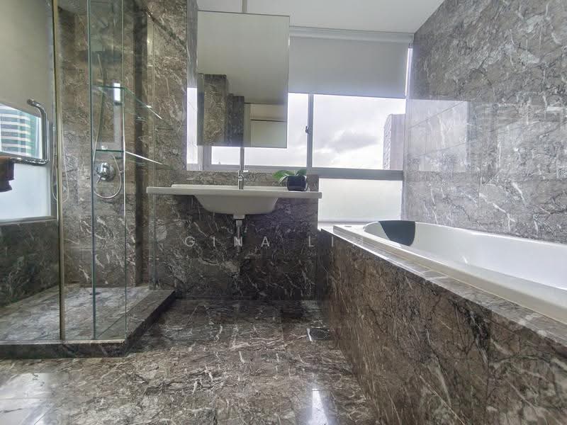 Suites @ Cairnhill, 138 Cairnhill Road, 4 Bedrooms, 1,830 sqft, Condominium For Rent, by Gina Lim, 500244698 - Master room attached Bathroom - PropertyGuru.com.sg