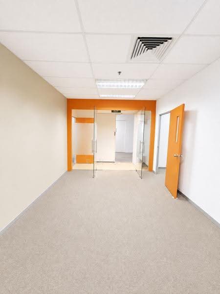 Pantech Business Hub, 196 Pandan Loop, 1,595 sqft, Factory / Workshop (B2) For Sale, by Leng ., 500244712 - CommercialGuru.com.sg