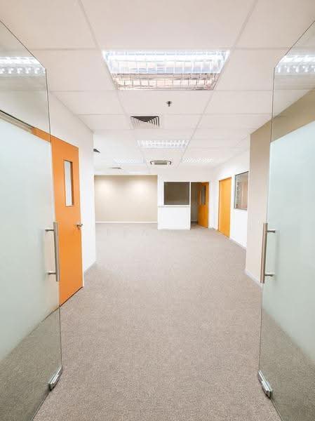Pantech Business Hub, 196 Pandan Loop, 1,595 sqft, Factory / Workshop (B2) For Sale, by Leng ., 500244712 - CommercialGuru.com.sg