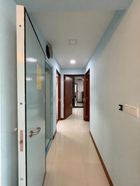 664A Punggol Drive, 664A Punggol Drive, 1 Bedroom, 550 sqft, HDB Flat For Rent, by Lim Kai Xian, 500244718 - Corridor - PropertyGuru.com.sg