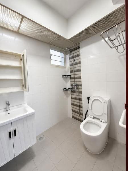 664A Punggol Drive, 664A Punggol Drive, 1 Bedroom, 550 sqft, HDB Flat For Rent, by Lim Kai Xian, 500244718 - Bathroom - PropertyGuru.com.sg