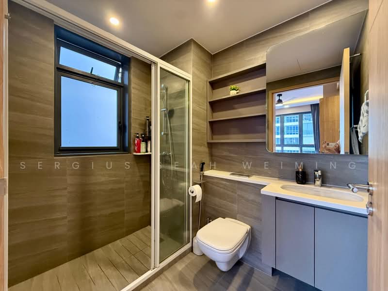 Hundred Palms Residences, 270 Yio Chu Kang Road, 3 Bedrooms, 915 sqft, Condominium For Sale, by Sergius Seah Weiming, 500244722 - Master Bathroom - PropertyGuru.com.sg