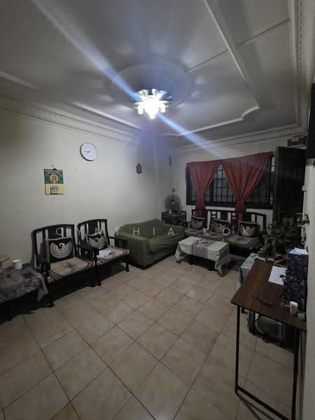 113 Pending Road, 113 Pending Road, 2 Bedrooms, 796 sqft, HDB Flat For Rent, by Cynthia Kok, 500244726 - Living Room - PropertyGuru.com.sg