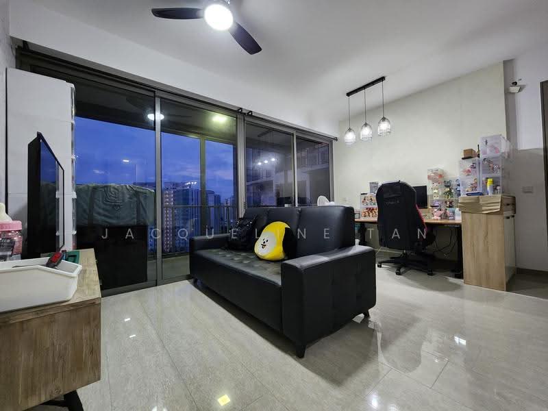 Waterwoods, Punggol Field Walk, Hougang / Punggol / Sengkang, 2 Bedrooms, 807 sqft, Condominium For Sale, by Jacqueline Tan, 500244745 - Living Room - PropertyGuru.com.sg