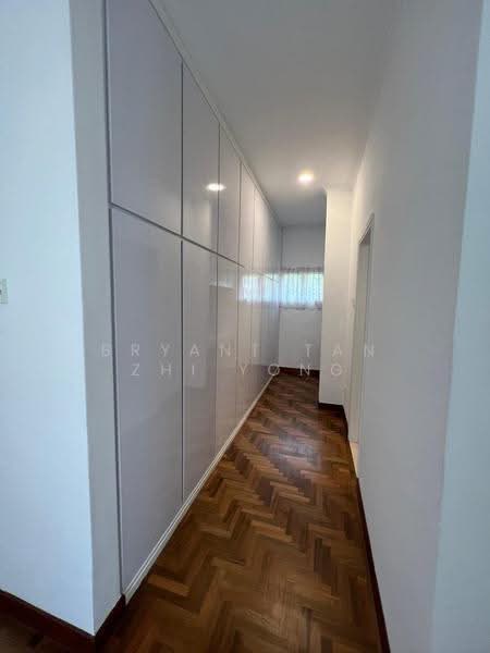 Jalan Lim Tai See, Tanglin / Holland / Bukit Timah, 5 Bedrooms, 6,000 sqft, Bungalow House For Rent, by Bryant Tan Zhi Yong, 500244756 - Corridor - PropertyGuru.com.sg