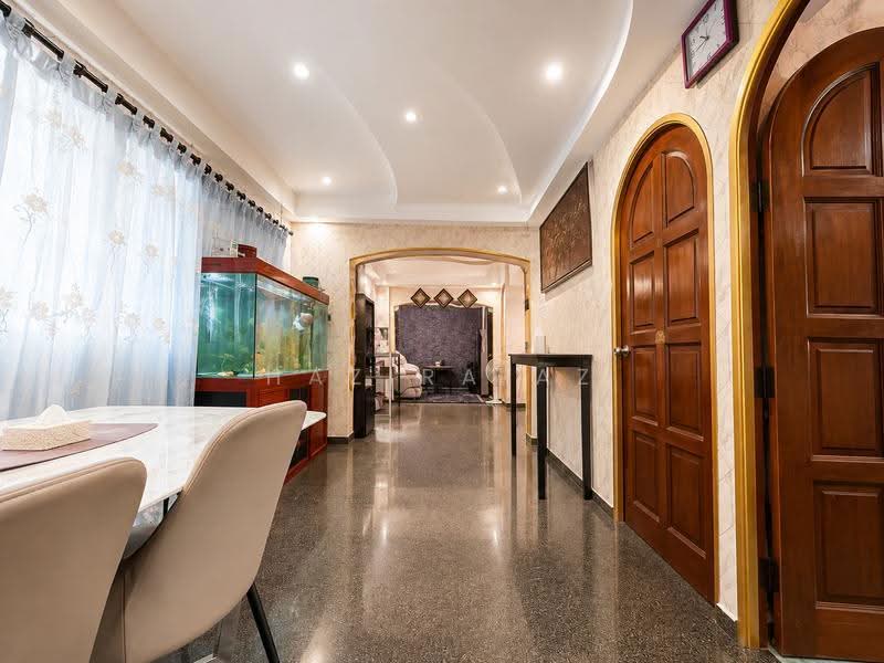 787D Woodlands Crescent, 787D Woodlands Crescent, Admiralty / Woodlands, 4 Bedrooms, 1,313 sqft, HDB Flat For Sale, by Hazira Az, 500244758 - Corridor - PropertyGuru.com.sg