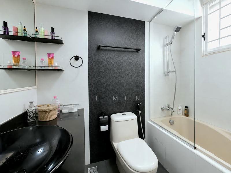 413A Fernvale Link, 413A Fernvale Link, 3 Bedrooms, 1,227 sqft, HDB Flat For Sale, by Fai Muni, 500244775 - Bathroom - PropertyGuru.com.sg