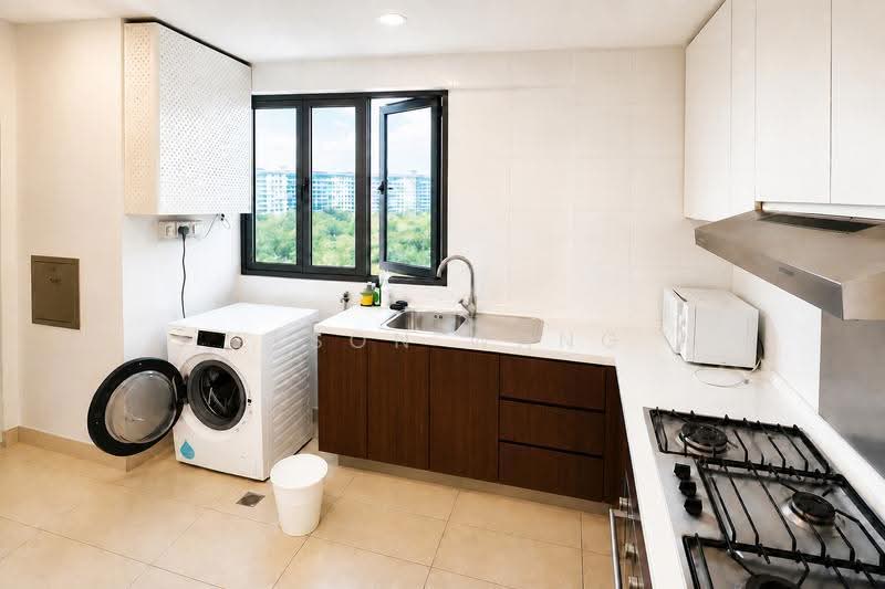 Waterfront Waves, 766 Bedok Reservoir Road, 4 Bedrooms, 1,518 sqft, Condominium For Rent, by Elson Wang, 500244778 - Kitchen - PropertyGuru.com.sg