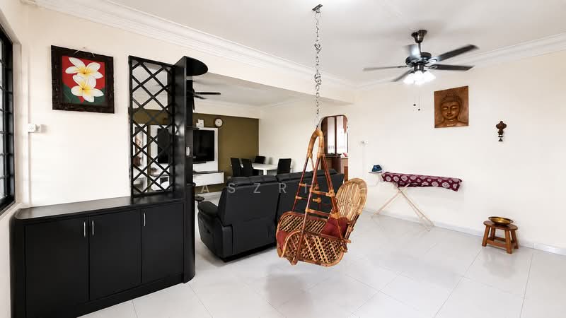 404 Choa Chu Kang Avenue 3, 404 Choa Chu Kang Avenue 3, 3 Bedrooms, 1,012 sqft, HDB Flat For Sale, by Aszri ., 500244794 - Living Room - PropertyGuru.com.sg