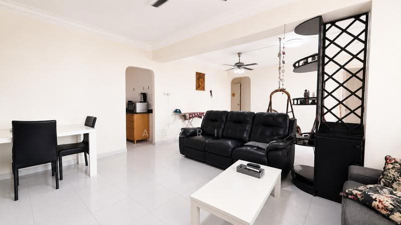 404 Choa Chu Kang Avenue 3, 404 Choa Chu Kang Avenue 3, 3 Bedrooms, 1,012 sqft, HDB Flat For Sale, by Aszri ., 500244794 - Living Room - PropertyGuru.com.sg