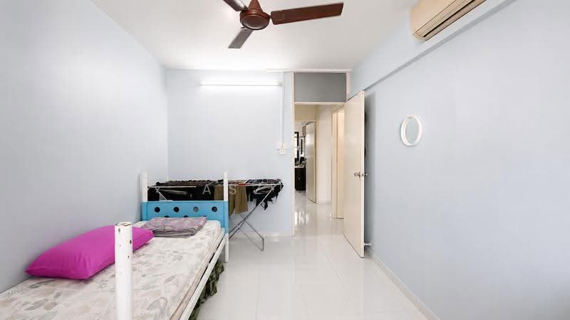 404 Choa Chu Kang Avenue 3, 404 Choa Chu Kang Avenue 3, 3 Bedrooms, 1,012 sqft, HDB Flat For Sale, by Aszri ., 500244794 - Bedroom - PropertyGuru.com.sg