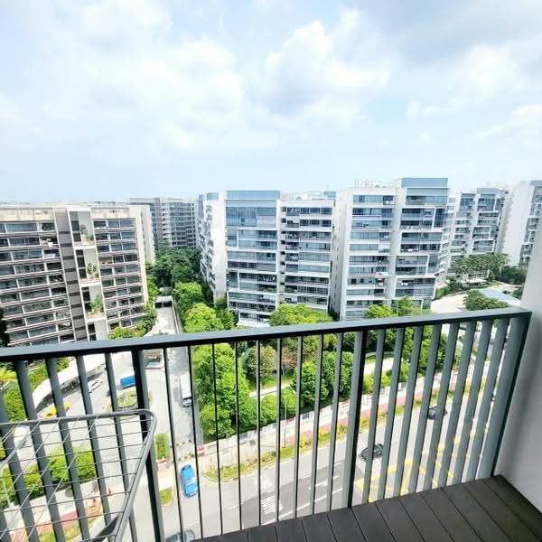 Coco Palms, 15 Pasir Ris Grove, 2 Bedrooms, 743 sqft, Condominium For Sale, by Kenny Toh, 500244795 - PropertyGuru.com.sg