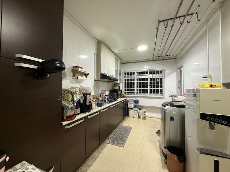 842 Jurong West Street 81, 842 Jurong West Street 81, 4 Bedrooms, 1,582 sqft, HDB Flat For Sale, by Derrick Goh, 500244798 - Kitchen - PropertyGuru.com.sg